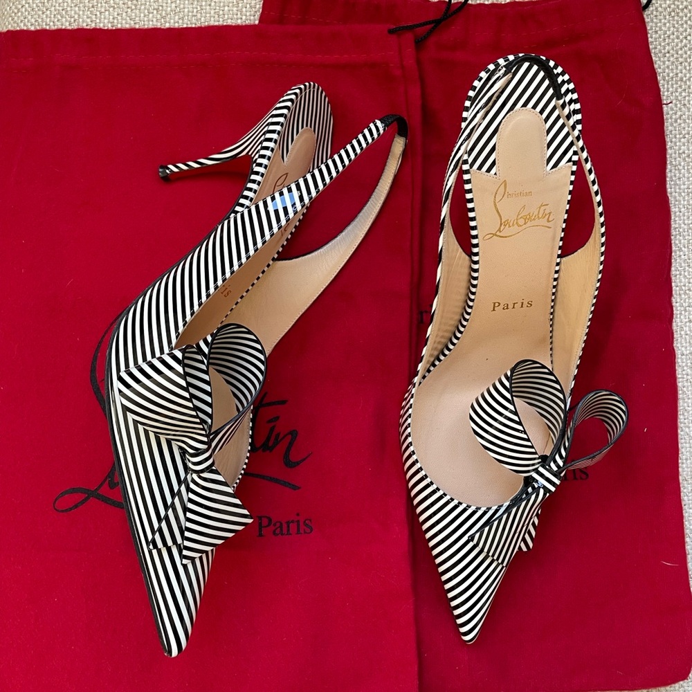Christian Louboutin Black and White Patent Leather heel with bow size 39.5 - Picture 3 of 9